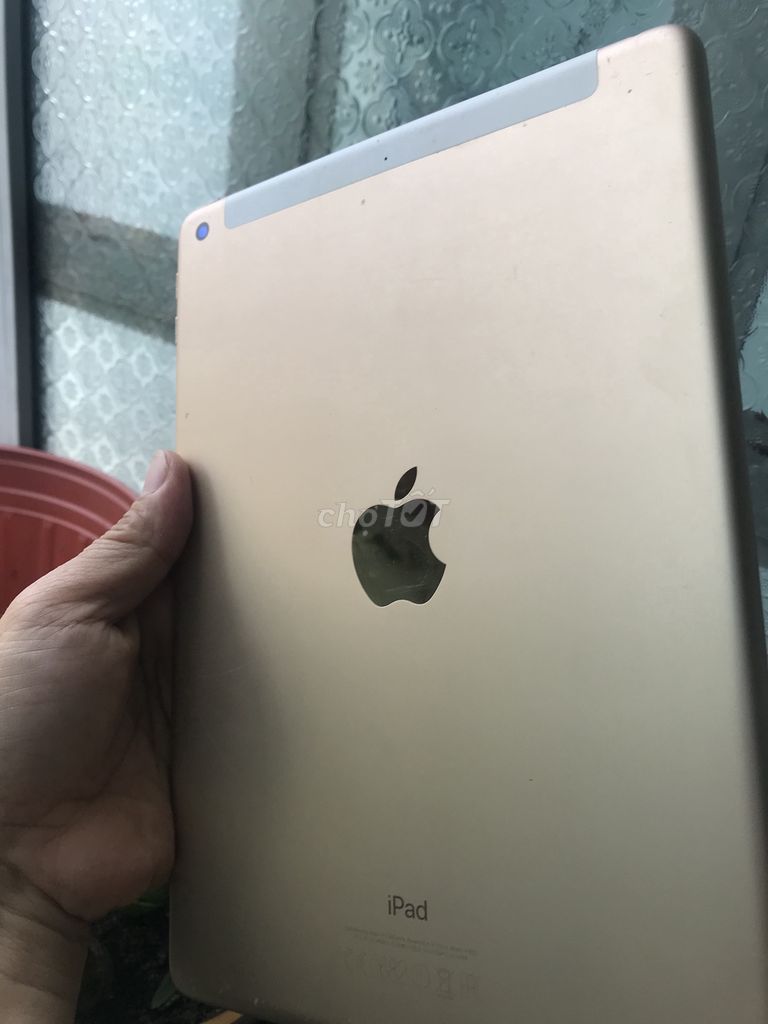 Xác ipad Gen 5, bể kính