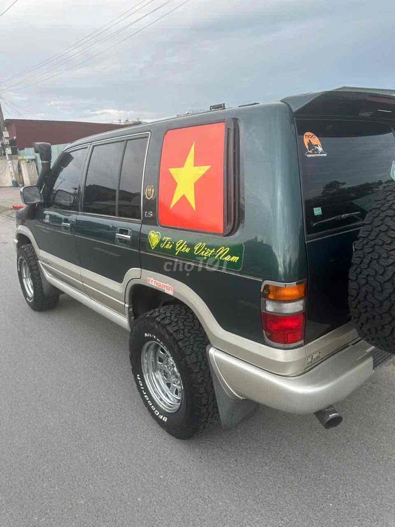 Isuzu Trooper 1997 photo 4