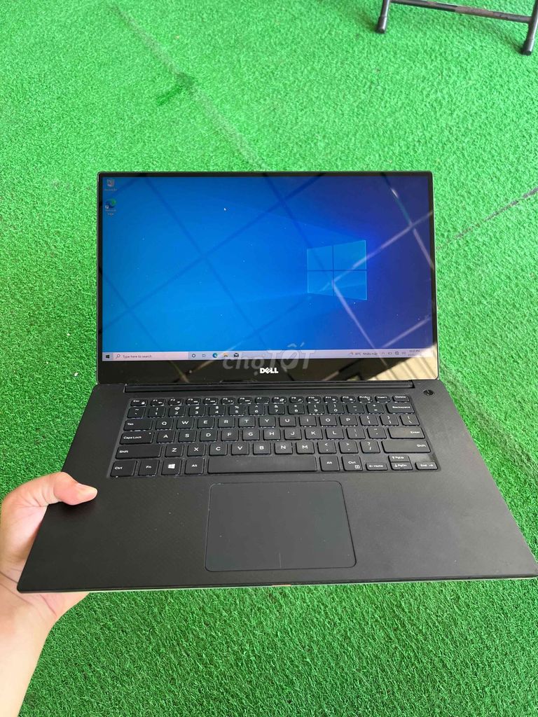 Dell 5520 i7-7820HQ màn 4k cảm ứng 16/512g card 2G