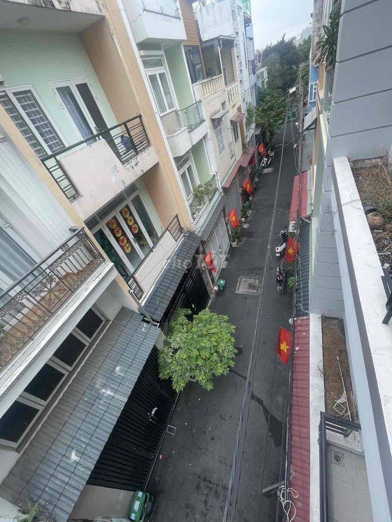 Bán nhà Linh Đông 4.2x12m hẻm ô tô 1 trệt 2 lầu giá 6.8 tỷ