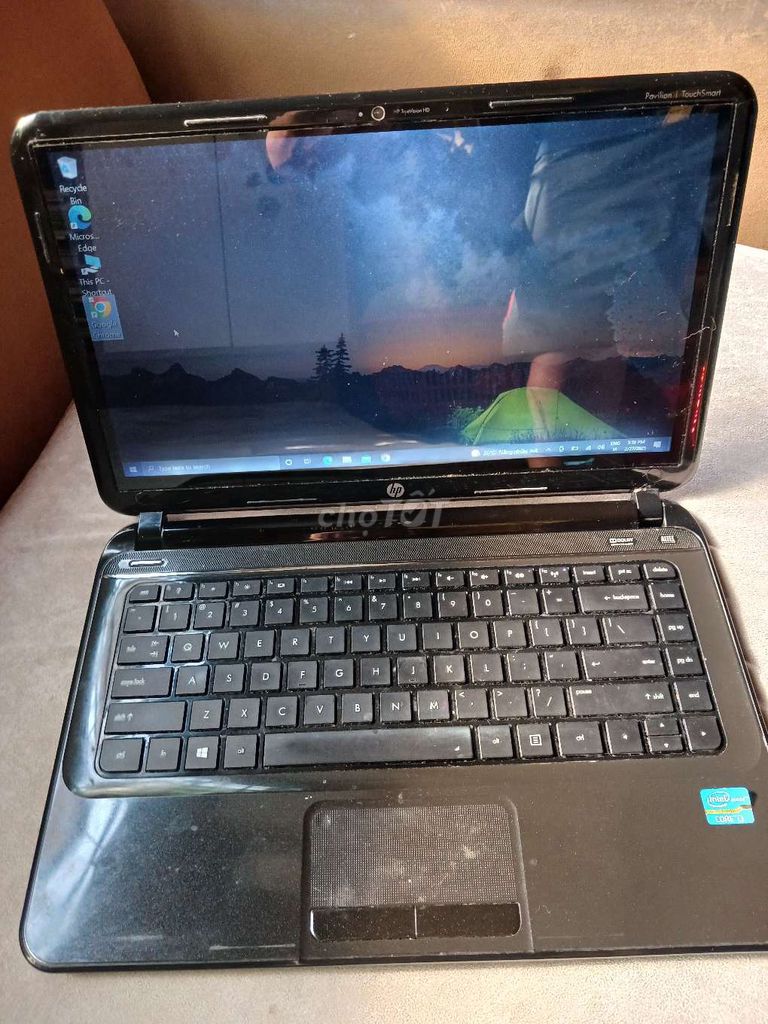 Laptop HP i3 thế hệ 2màn đốm sáng xài bình thường