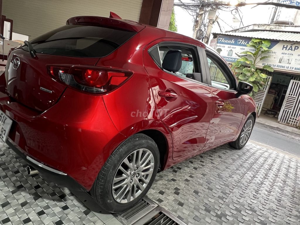 Mazda Mazda 2 2022 photo 3