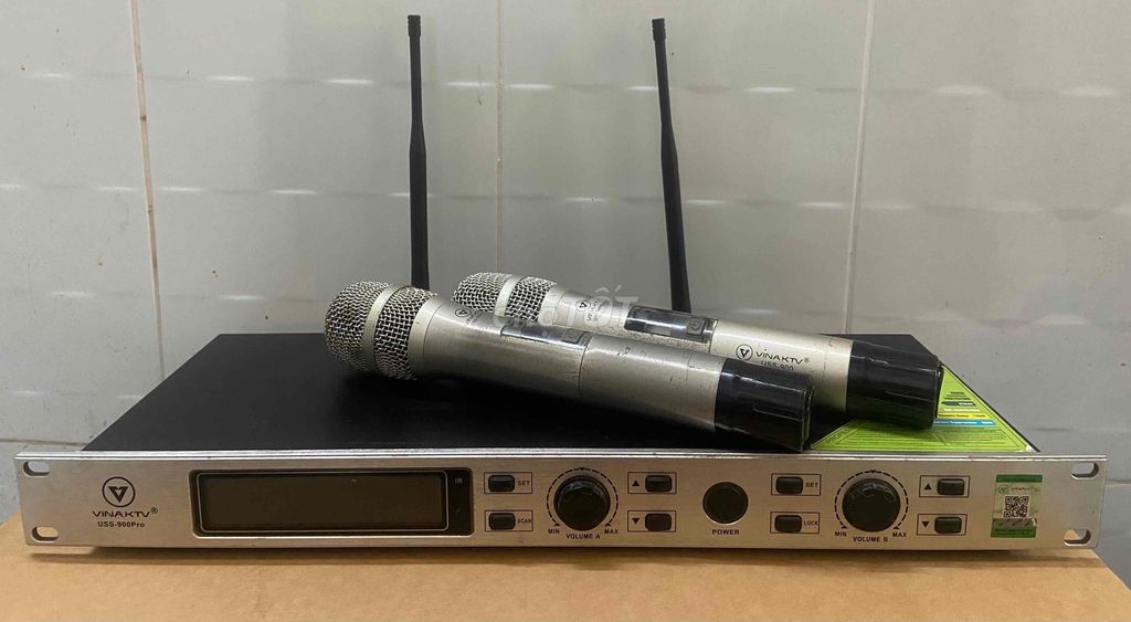 Micro không dây VINAKTV USS-990Pro Bạc. Mua bán Tivi, Âm thanh tại Quận 7 Tp Hồ Chí Minh được đăng bởi Hung hình 1