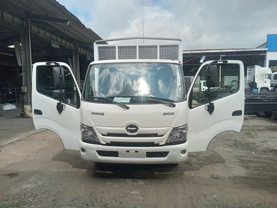 Hino XZU720L 3.5 Tấn Thùng 5.2m. Mua bán Xe tải, xe ben tại Thành phố Biên Hòa Đồng Nai được đăng bởi Hoàng Việt
