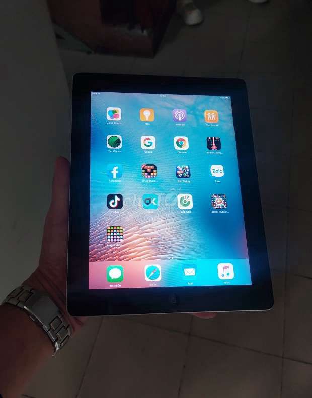 IPad gen 2 16gb lao bị rè như hình chụp