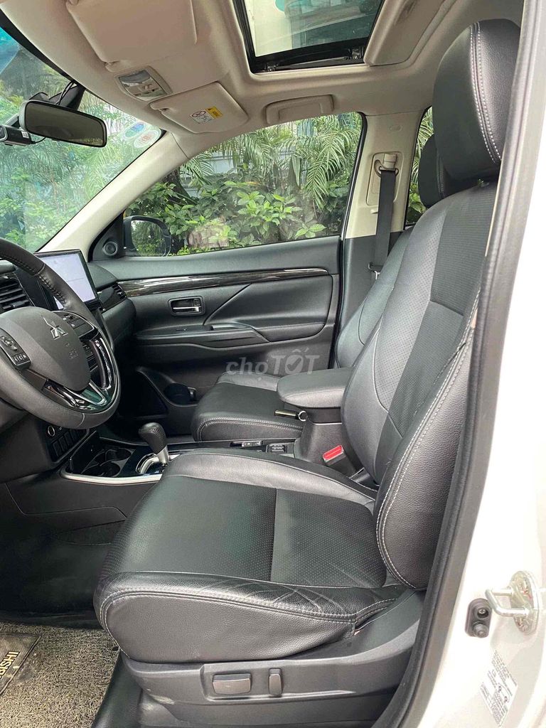 Mitsubishi Outlander 2018 2.4 Trắng. Mua bán Ô tô tại Quận Nam Từ Liêm Hà Nội được đăng bởi Auto Hoàn kều  hình 7