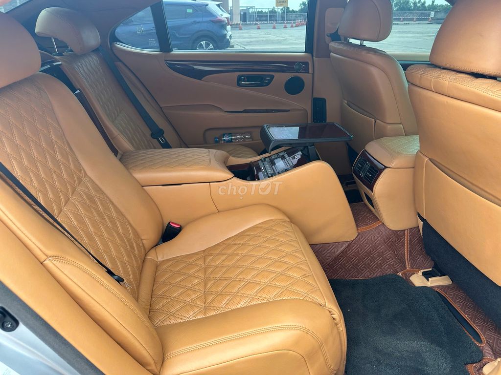 Lexus LS 20***9 km. Mua bán Ô tô tại Quận Tân Phú Tp Hồ Chí Minh được đăng bởi sin hình 12