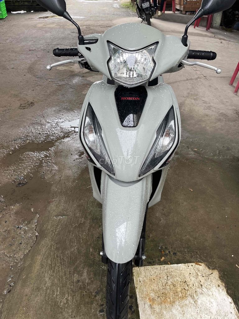 Vission xám xi măng bánh lớn dk 2024 data 2023. Mua bán Xe máy tại Quận 3 Tp Hồ Chí Minh được đăng bởi Trần văn trưởng hình 1