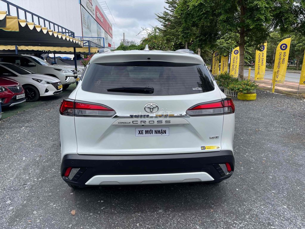 Toyota Corolla Cross 2021 1.8V - 35600 km. Mua bán Ô tô tại Quận Cái Răng Cần Thơ được đăng bởi Tiết Huỳnh Ngọc Hải hình 12