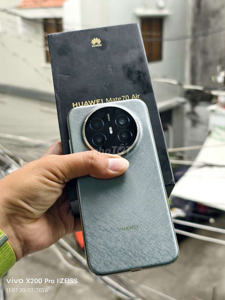 Huawei Mate 70 Air 12GB/512GB Xám gold. Mua bán Điện thoại tại Quận 10 Tp Hồ Chí Minh được đăng bởi thanh liêm hình 1