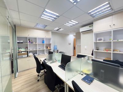 Văn Phòng Quận 10 đủ bàn ghế phòng họp đẹp, ĐKKD tự do 24/7