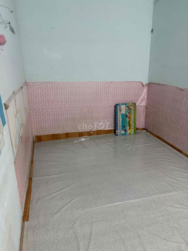 Đăng trống 2 phòng cần 1 đến 2 người ở, gần cầu Tham Lương