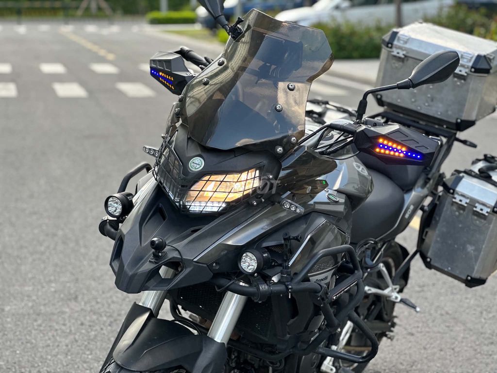 Бенелли TRK502 АБС 2019, серый, 40 000 км