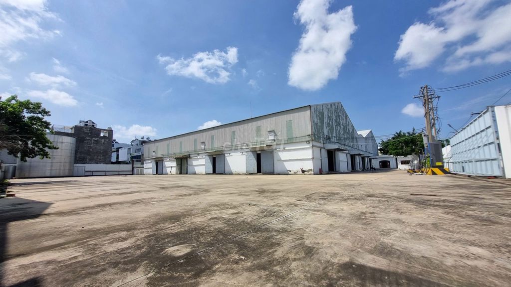 CHO THUÊ NHÀ XƯỞNG QUỐC LỘ 1A, BÌNH TÂN – KHUÔN VIÊN 10.000M2