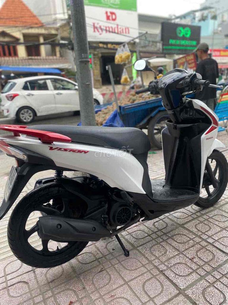 VISION 2015 cavet theo xe bộ hồ sơ công chứng cũ. Mua bán Xe máy tại Quận 7 Tp Hồ Chí Minh được đăng bởi Gia Bảo  hình 6