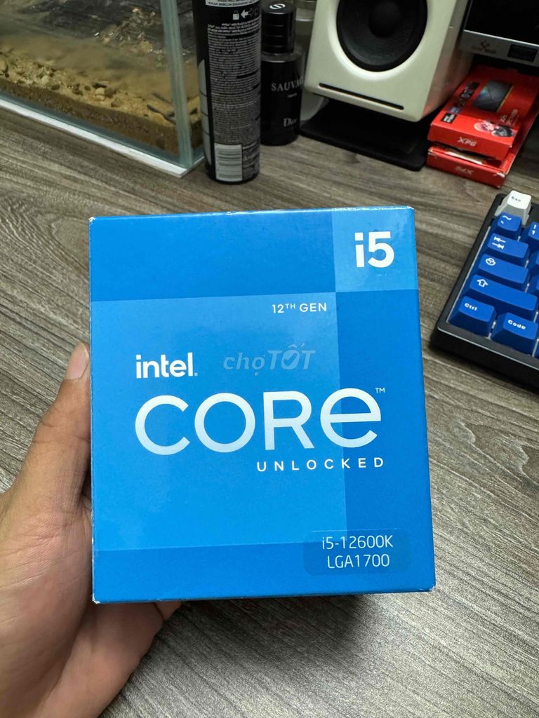 Cpu Core i5 12600K Hàng Box, còn BH