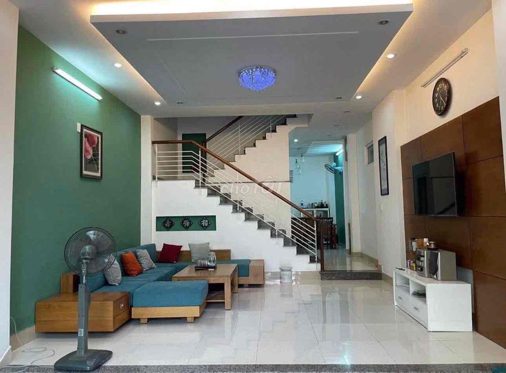 Аренда · 3 комн. · 100 м² · Quận Ngũ Hành Sơn, ул. Đường Hồ Xuân Hương