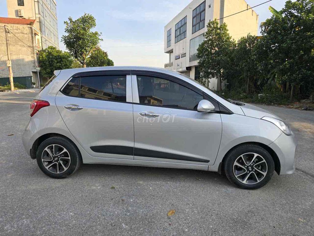 Hyundai Grand i10 2019 1.2 BASE - 90000 km. Mua bán Ô tô tại Quận Nam Từ Liêm Hà Nội được đăng bởi mạnh tưởng oto hình 2