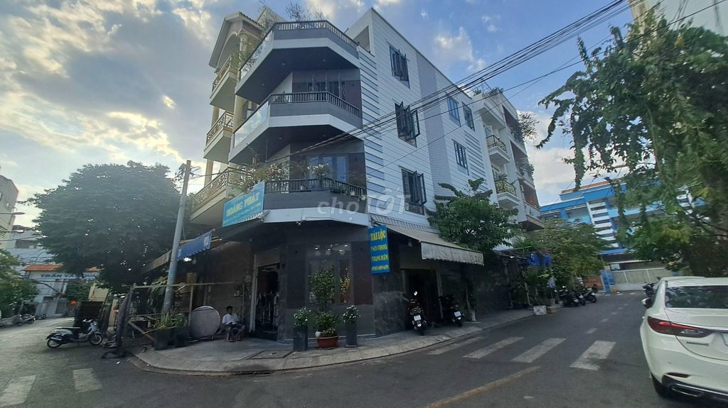 Bán nhà góc 2 mặt tiền hẽm ô tô qua mặt đường Hồng Lạc, quận Tân Bình