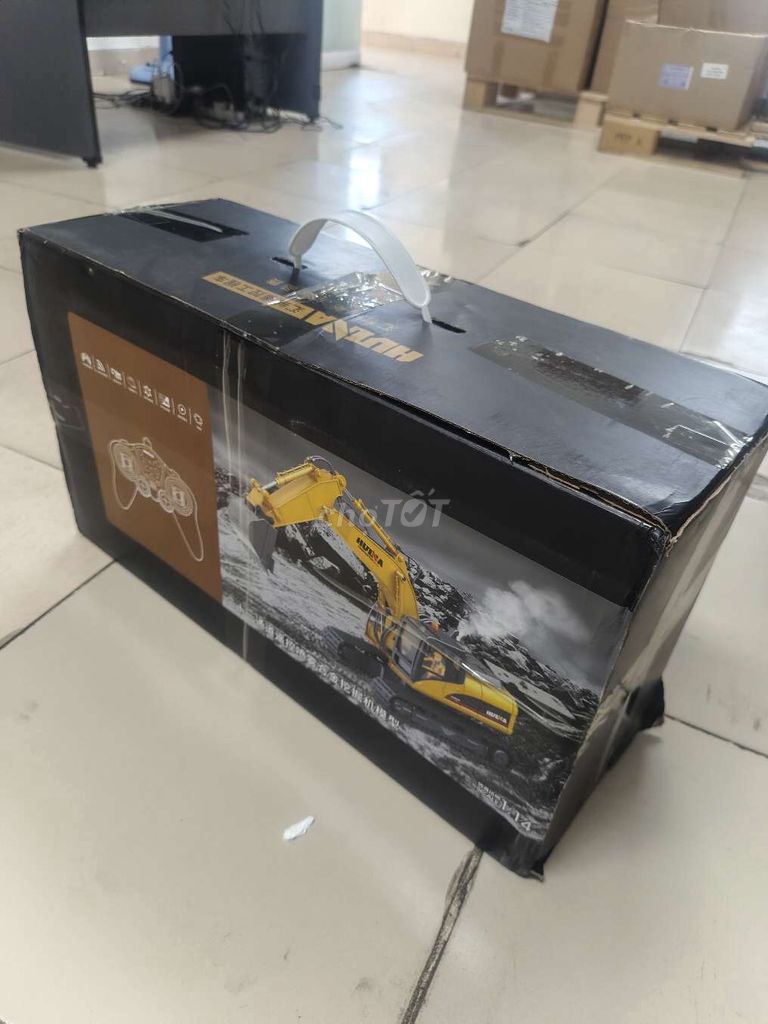 Xe công trình điều khiển HuiNa 1/14 Vàng Đen