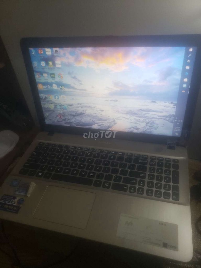 Asus X541N Vàng đồng Học tập, công việc. Mua bán Laptop tại Huyện An Dương Hải Phòng được đăng bởi VU TRUC NAM hình 1