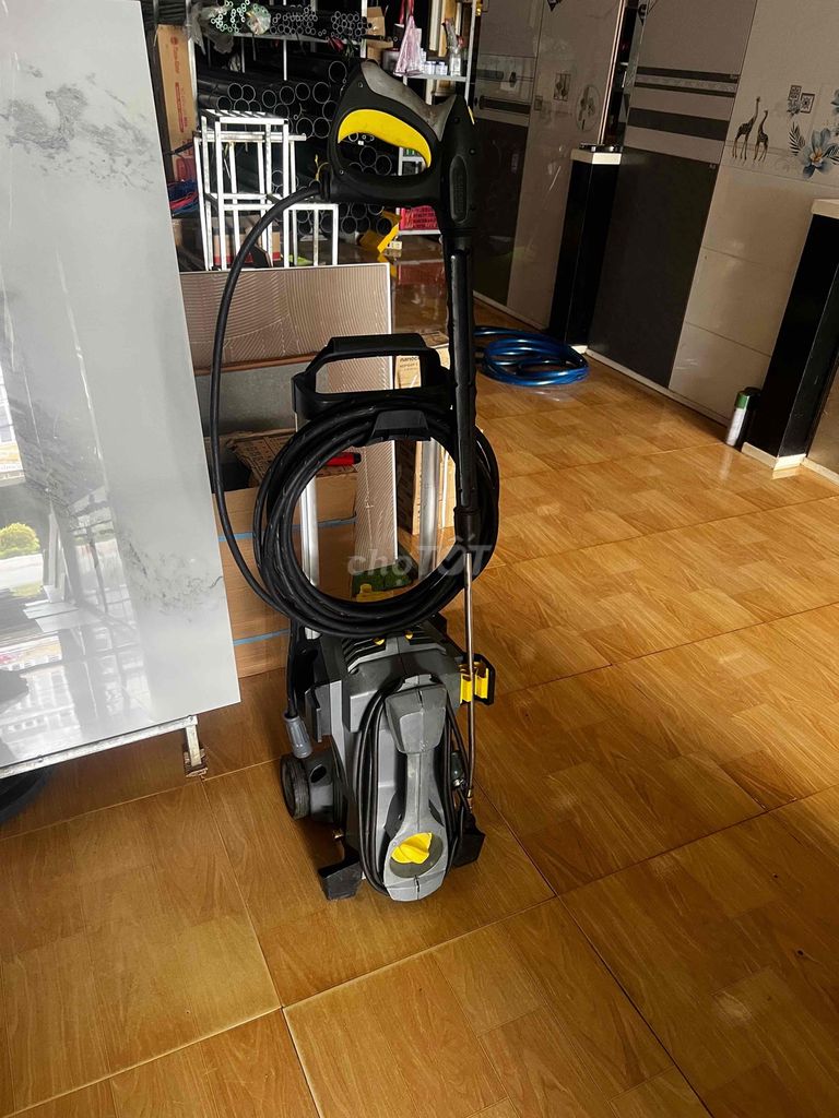 Máy rửa xe Karcher Xám Vàng Đức. Mua bán Đồ chuyên dụng, Giống nuôi trồng tại Thành phố Pleiku Gia Lai được đăng bởi Hoàng sơn hình 1
