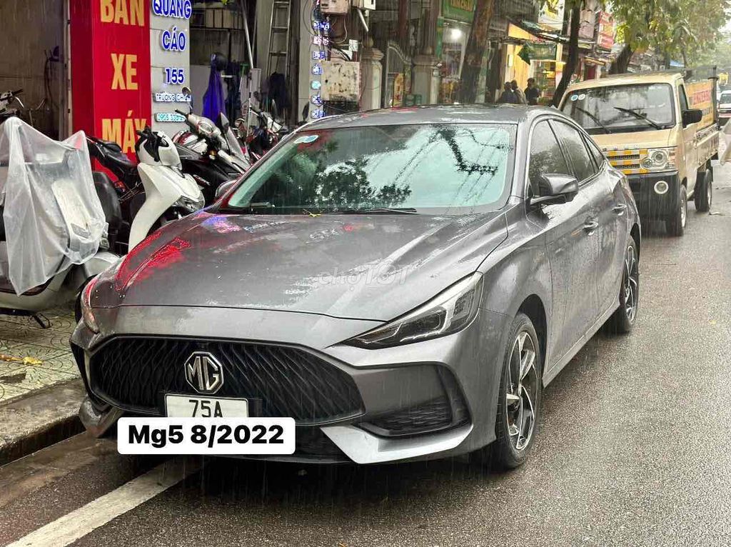 MG 5 LUX 2022 - 19000 km mới 95%