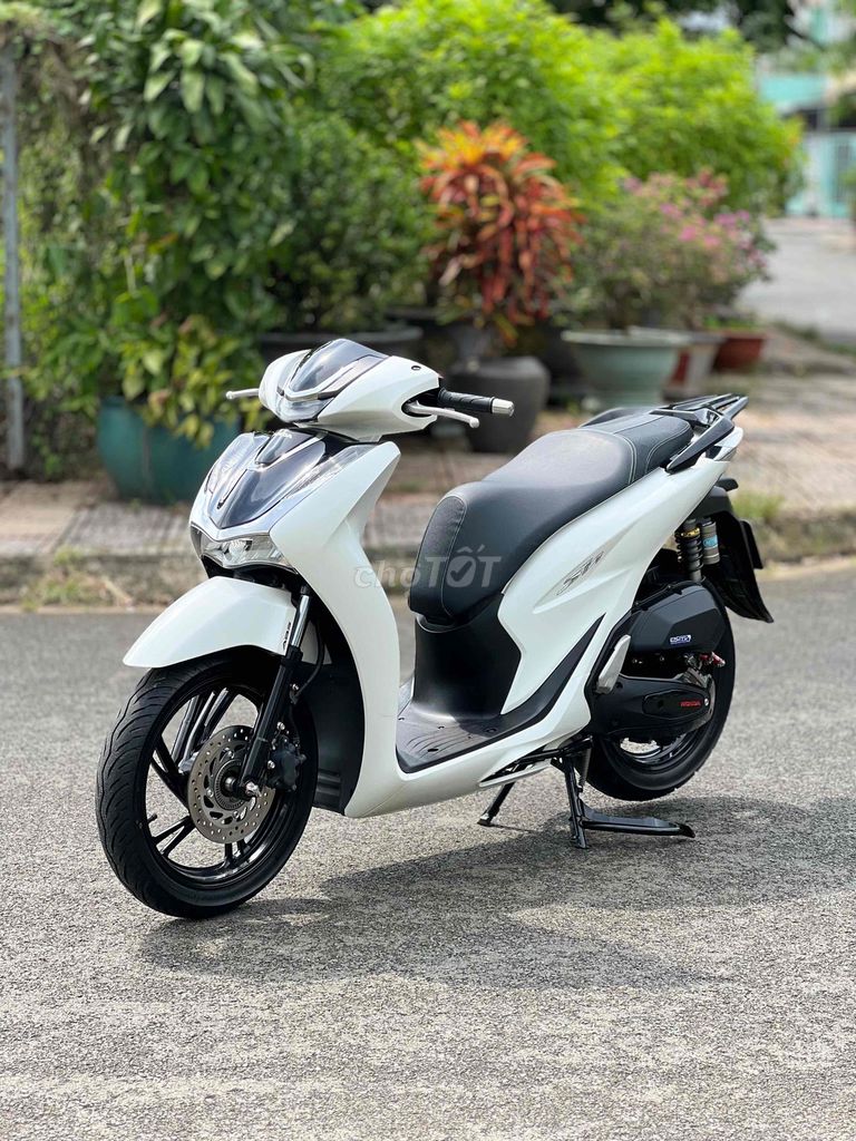 Shvn 125 Abs Trắng Đen Sporty Kiểng Nhẹ Leng Keng🎉. Mua bán Xe máy tại Thành phố Biên Hòa Đồng Nai được đăng bởi Xe Máy Phát Đồng hình 6