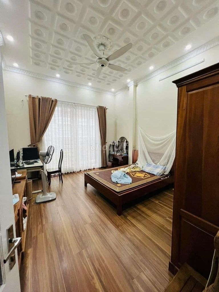 Ngõ 421 Hoàng Quốc Việt 50m2 x 4 Tầng, Tiện Ở, VP, Homestay