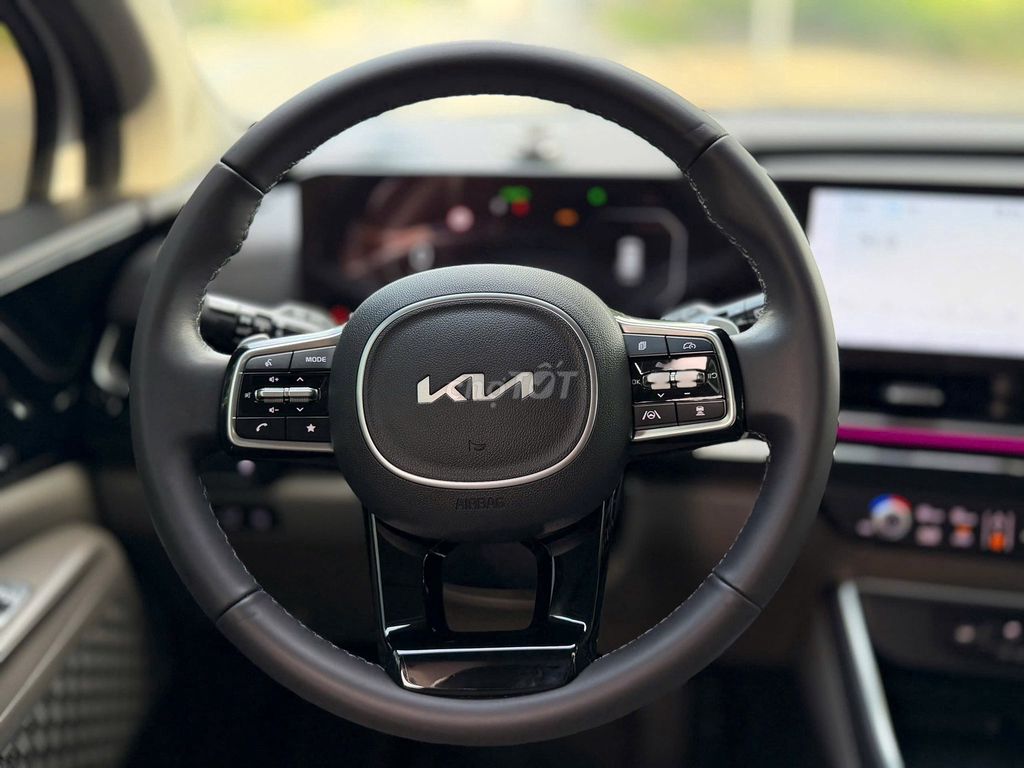 Kia Carnival 2025 Premium 2.2D 8S - 45,000 km.. Mua bán Ô tô tại Thành phố Thủ Đức Tp Hồ Chí Minh được đăng bởi Đức Tứ Bánh hình 12
