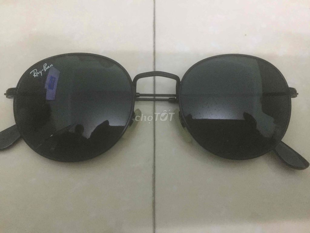 Kính Rayban cho nữ hay nam mặt nhỏ