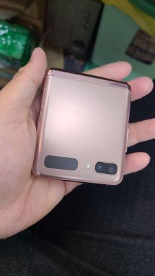 Bán nhanh Samsung Z Flip 2 5G 256gb chip snap mạnh. Mua bán Điện thoại tại Huyện Phú Giáo Bình Dương được đăng bởi Cửa Hàng 111 Đặng Văn Ngữ 