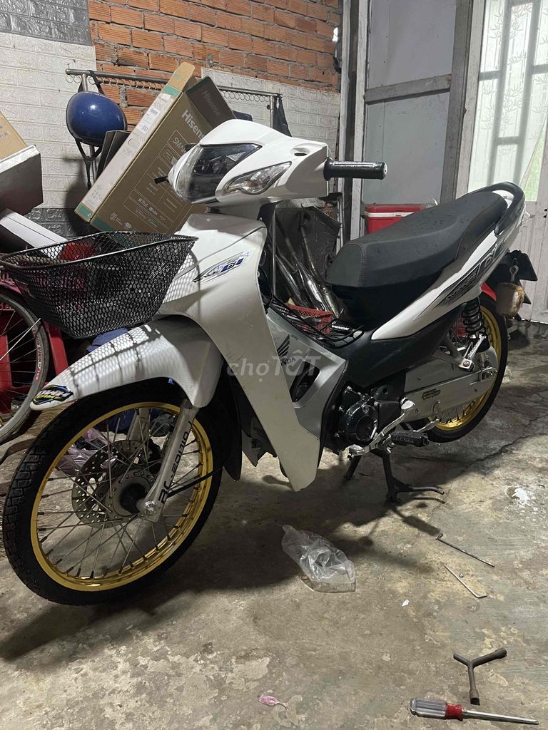 Xe wave a110 dọn full cần bán có thương lượng. Mua bán Xe máy tại Huyện Bình Chánh Tp Hồ Chí Minh được đăng bởi Nguyễn an hình 1