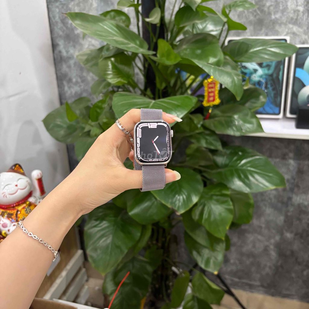 Apple Watch S8 45mm Thép Trắng. Mua bán Thiết bị đeo thông minh tại Quận Thanh Xuân Hà Nội được đăng bởi Thu Trang hình 1