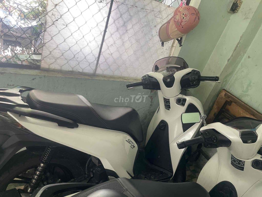 sh 125 abs xe ít đi trùm mềm chủ yếu đăng kí 2019. Mua bán Xe máy tại Quận Hải Châu Đà Nẵng được đăng bởi tuấn hình 3