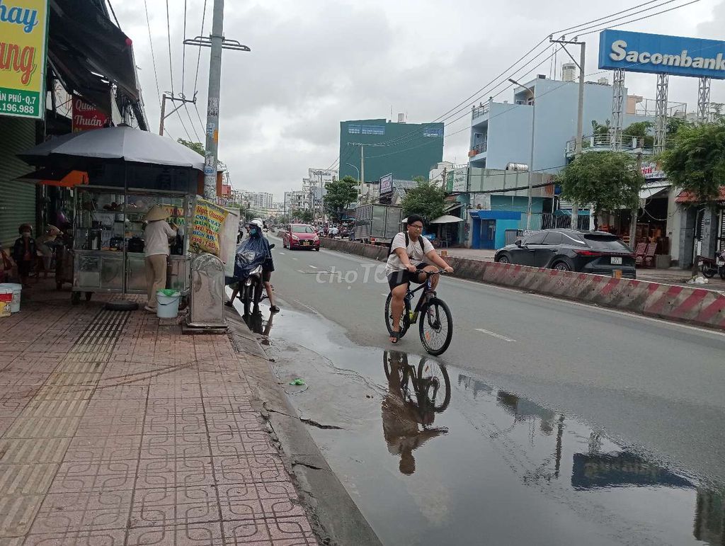 Cho thuê kho huỳnh tấn phát xe tải tới nơi