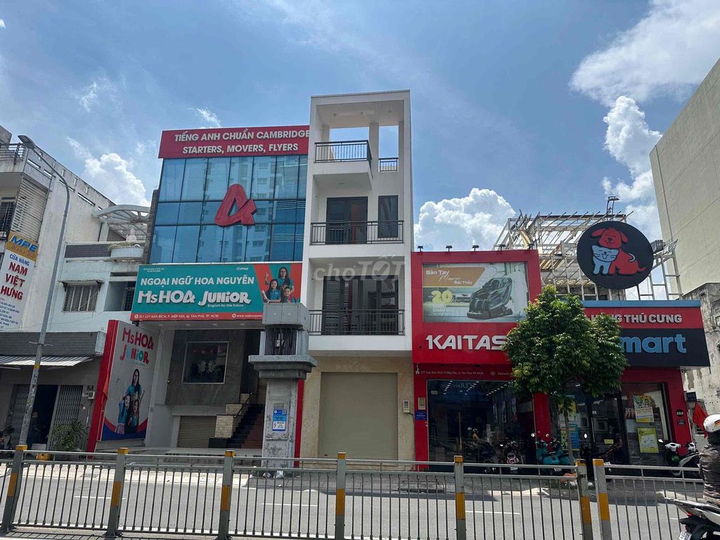 Rent · 4 bd · 100 м² · Quận Tân Phú, ул. Đường Lũy Bán Bích