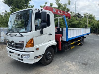 Xe Cẩu 5 tấn HINO 2021 thùng 6,1m cẩu UNIC 3 tấn