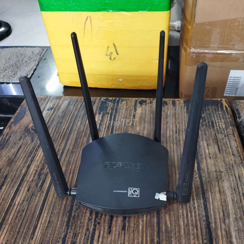 Phát wifi Totolink A800 tốc độ 1200mbps .