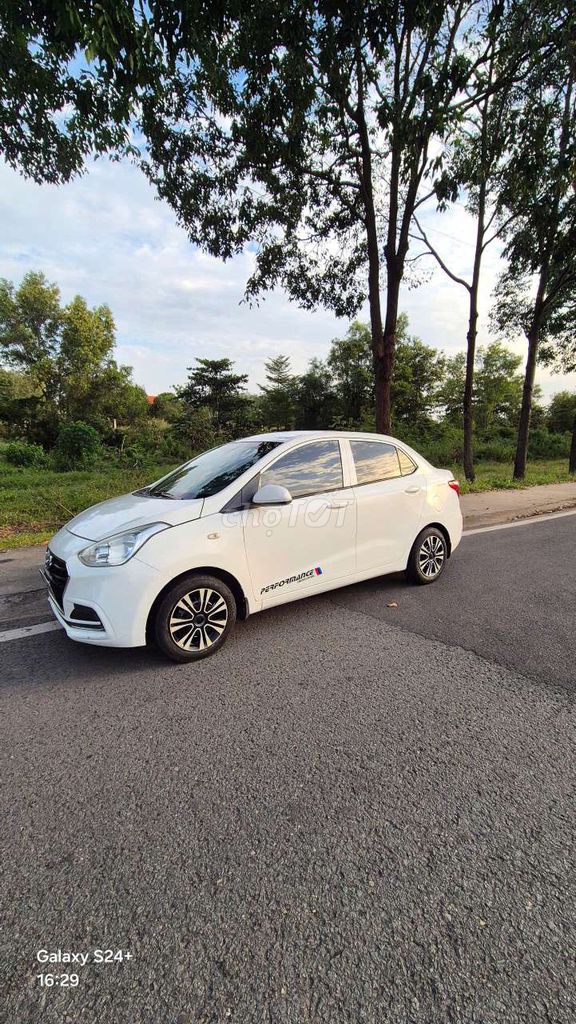 Hyundai grand i10 1.2 2017 số sàn. Mua bán Ô tô tại Thị xã Bến Cát Bình Dương được đăng bởi Quang Minh hình 2