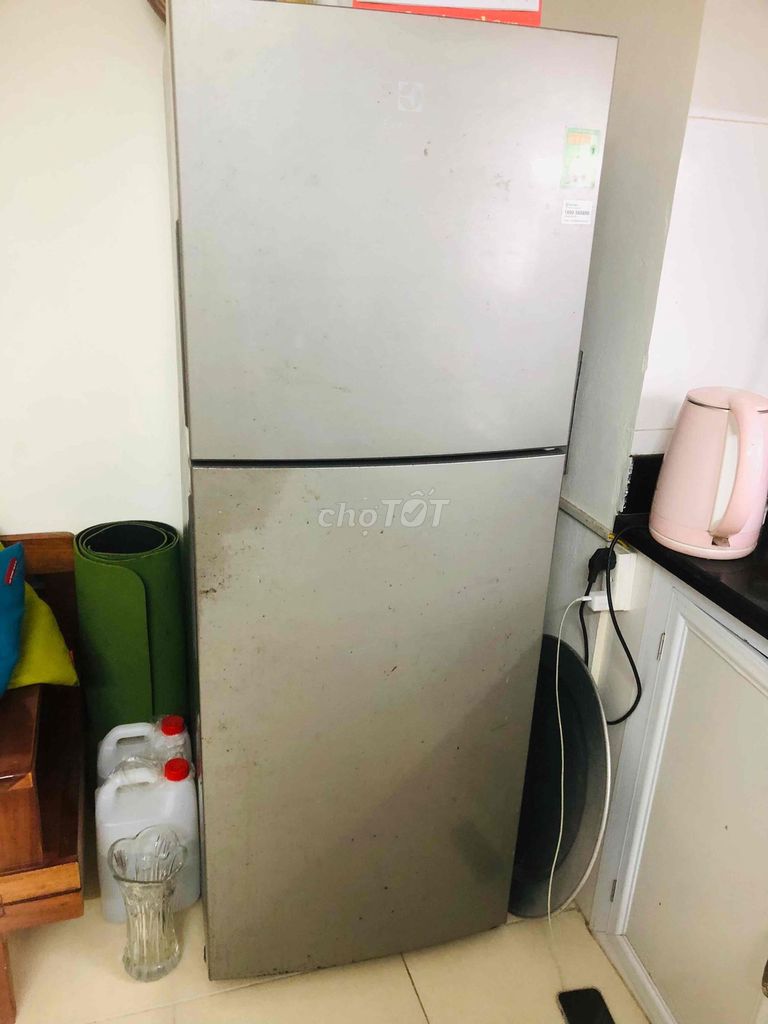 Tủ lạnh Electrolux 225 lít. Mua bán Tủ lạnh tại Huyện Thanh Trì Hà Nội được đăng bởi phạm tuấn hình 1