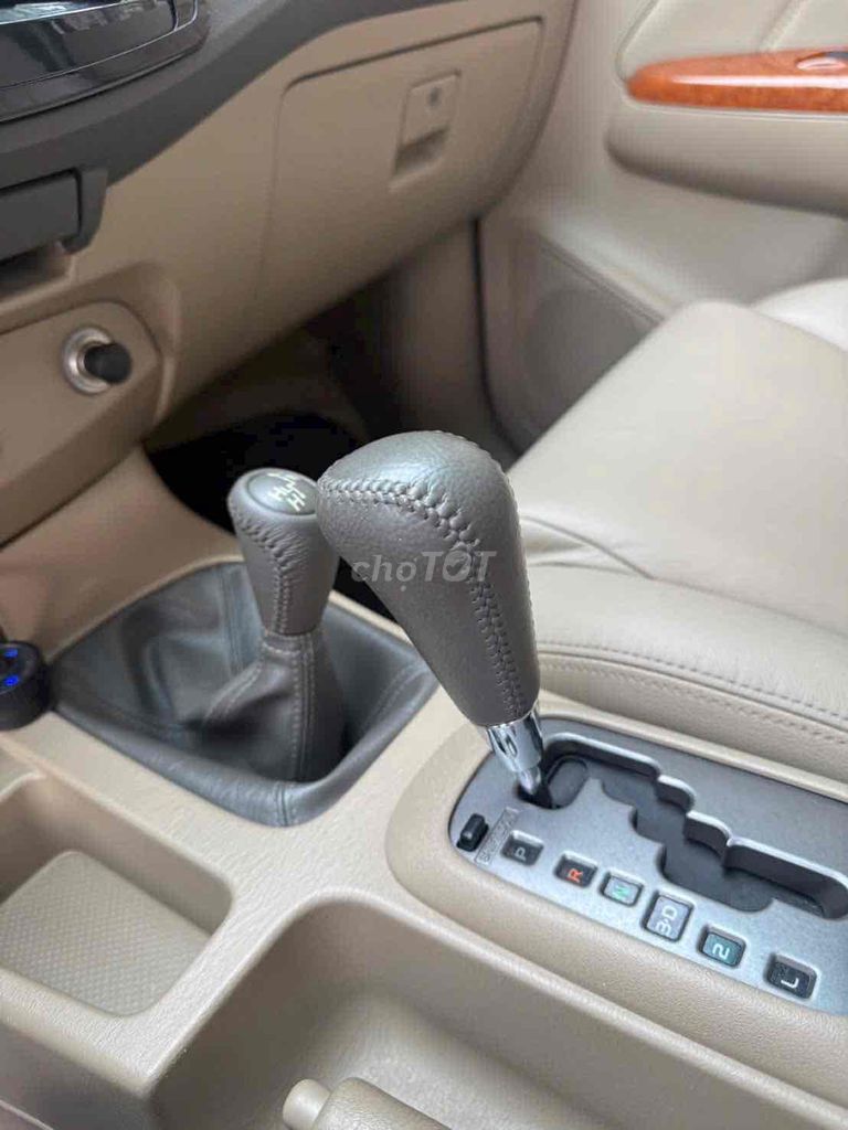 Toyota Fortuner trd 2 cầu 2011 2.7V - 43000 km. Mua bán Ô tô tại Huyện Tân Thạnh Long An được đăng bởi Dân Nguyễn công hình 13