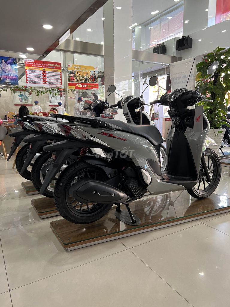 SH MODE THỂ THAO PHANH ABS - SĂN XE ĐỦ MÀU. Mua bán Xe máy tại Quận Gò Vấp Tp Hồ Chí Minh được đăng bởi Head Phát Tiến hình 5