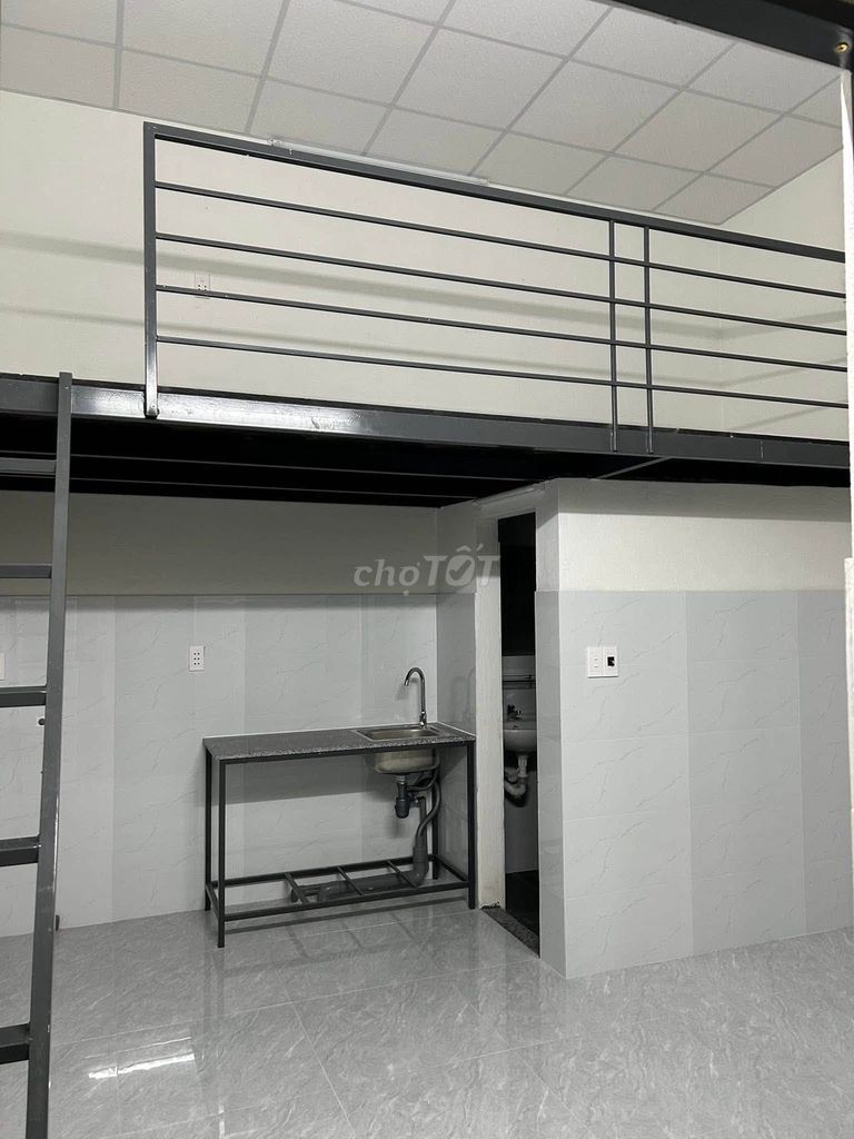 New room with mezzanine and private bath on Lê Như Hổ — photo 1