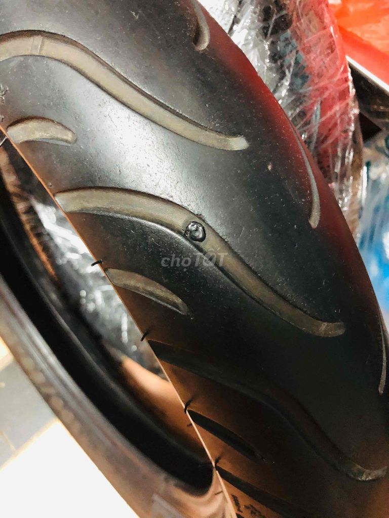 Lốp xe máy Michelin SH Mode 100/90-14 Đen. Mua bán Phụ tùng xe tại Quận Gò Vấp Tp Hồ Chí Minh được đăng bởi le ngoc duc hình 5
