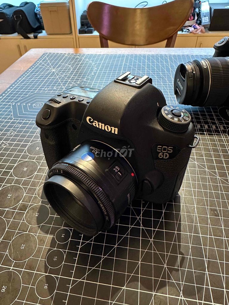 Máy ảnh Canon EOS 6D Đã sử dụng. Mua bán Máy ảnh, Máy quay tại Quận 1 Tp Hồ Chí Minh được đăng bởi Thành Công hình 1