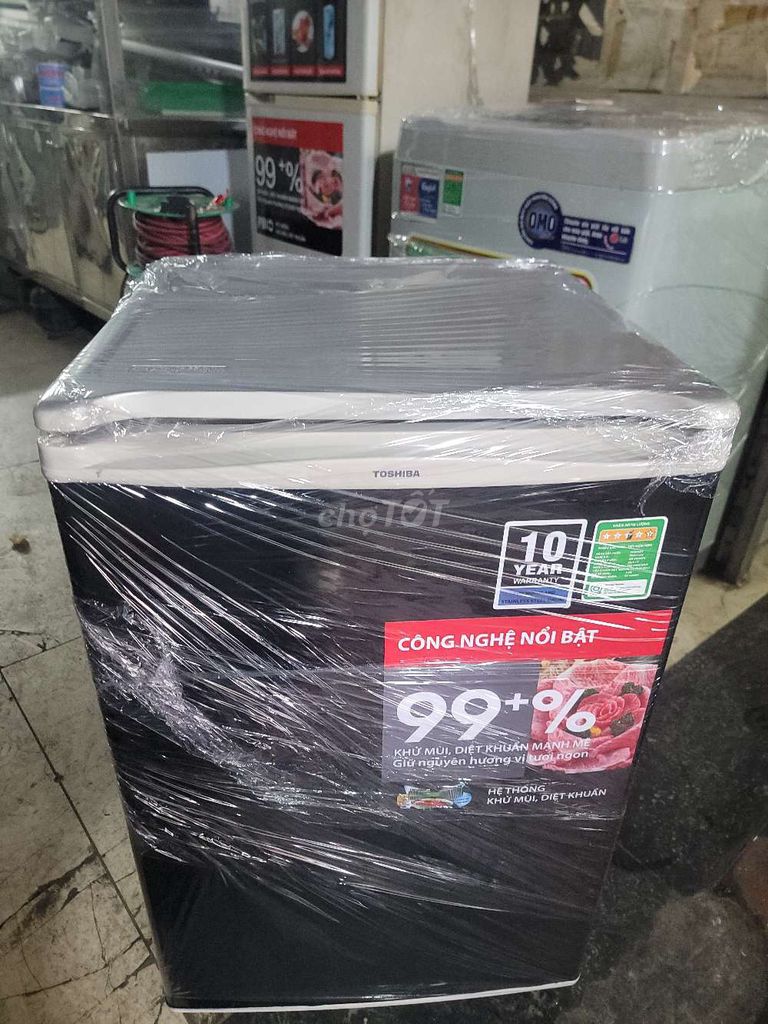 Tủ lạnh Toshiba 90L Đen. Mua bán Tủ lạnh tại Quận 7 Tp Hồ Chí Minh được đăng bởi Điện Lạnh Giá Tốt hình 1