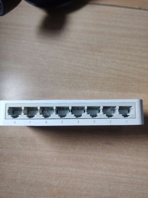 Switch 8 Port TP-Link 10/100M TL-SF1008D