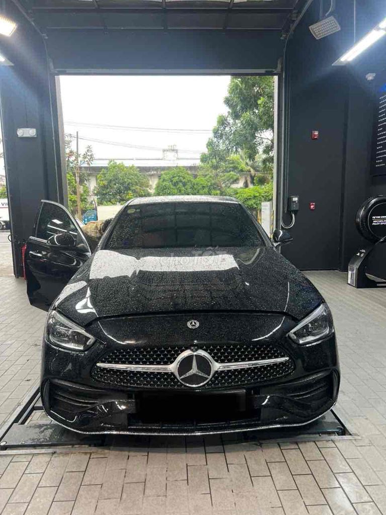 Mercedes C300 AMG 2025 г.в., рег. 2026, пробег 8000 км
