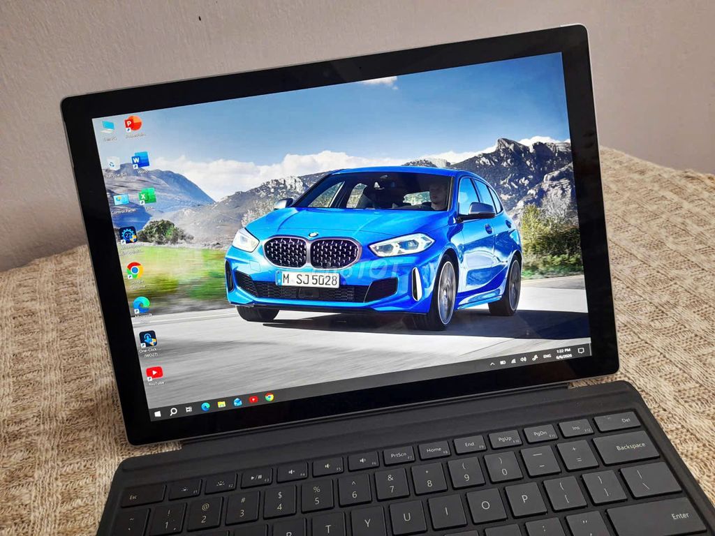 Surface Pro 6 i5 8250U/8GB/128GB Kèm Phím. Mua bán Laptop tại Quận 5 Tp Hồ Chí Minh được đăng bởi  TUYET NGUYEN hình 1